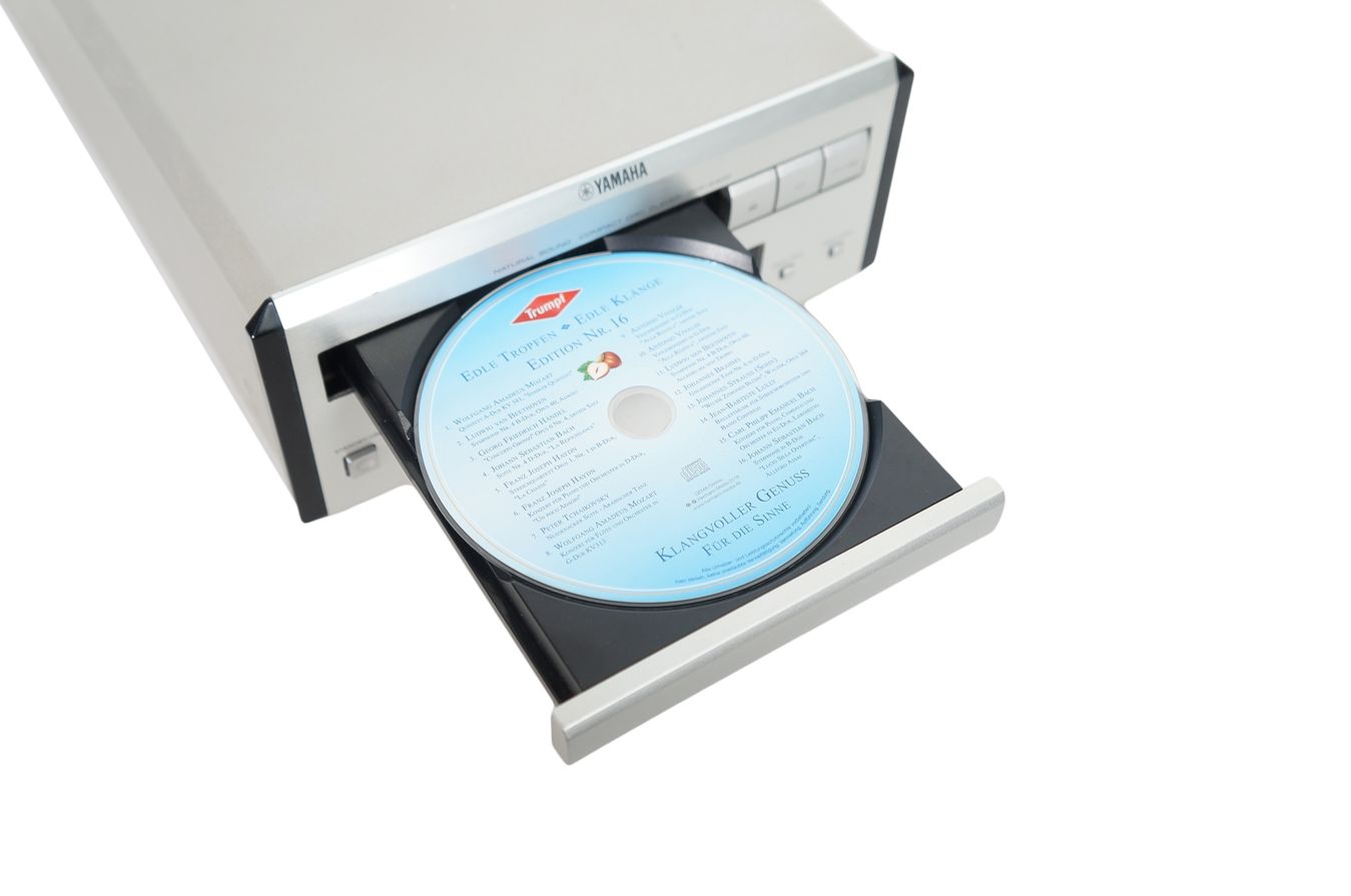 Yamaha_CDX-E400_CD-Player_Silber_result
