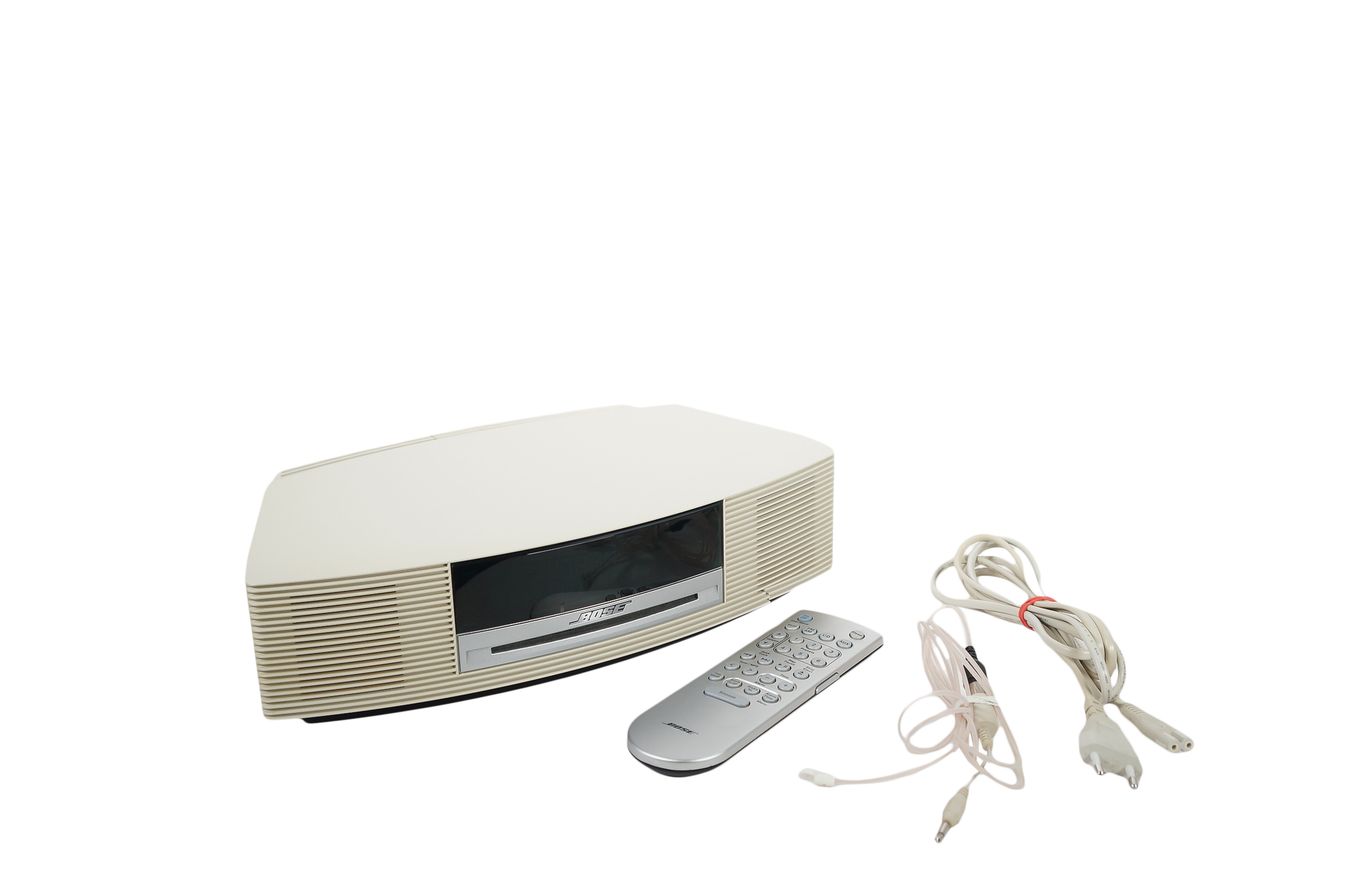 Bose_Wave_Music_System_AWRCC4_Weiss_02_result
