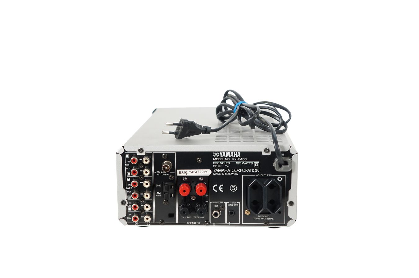 Yamaha_RX-E400_Stereo_2.1_Receiver_Silber_03_result