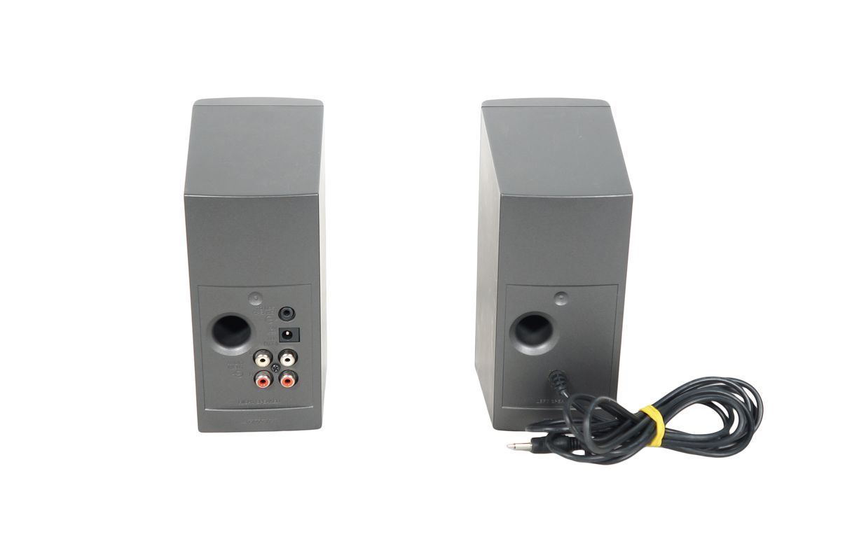 2x_Bose_Companion_2_Series_II_PC_Multimedia_Lautsprecher_Silber_03_result