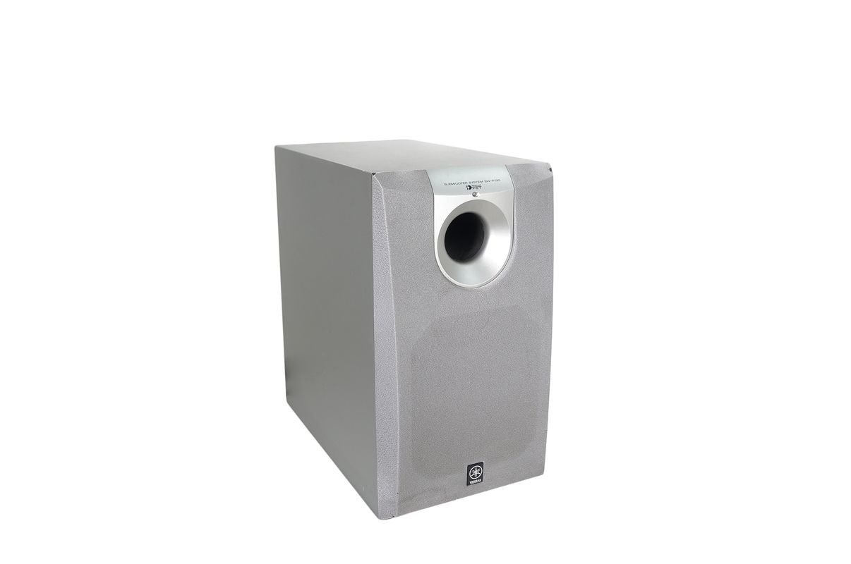 Yamaha_SW-P130_Subwoofer_Aktiv_Silber_03_result