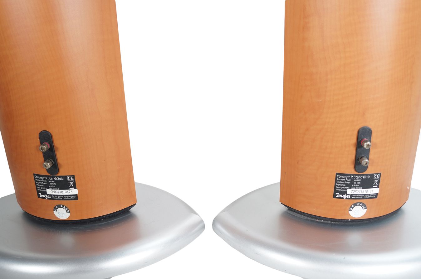2x_Teufel_Concept_R_Standsaule_Lautsprecher_Boxen_Satelliten_Holzoptik_06_result