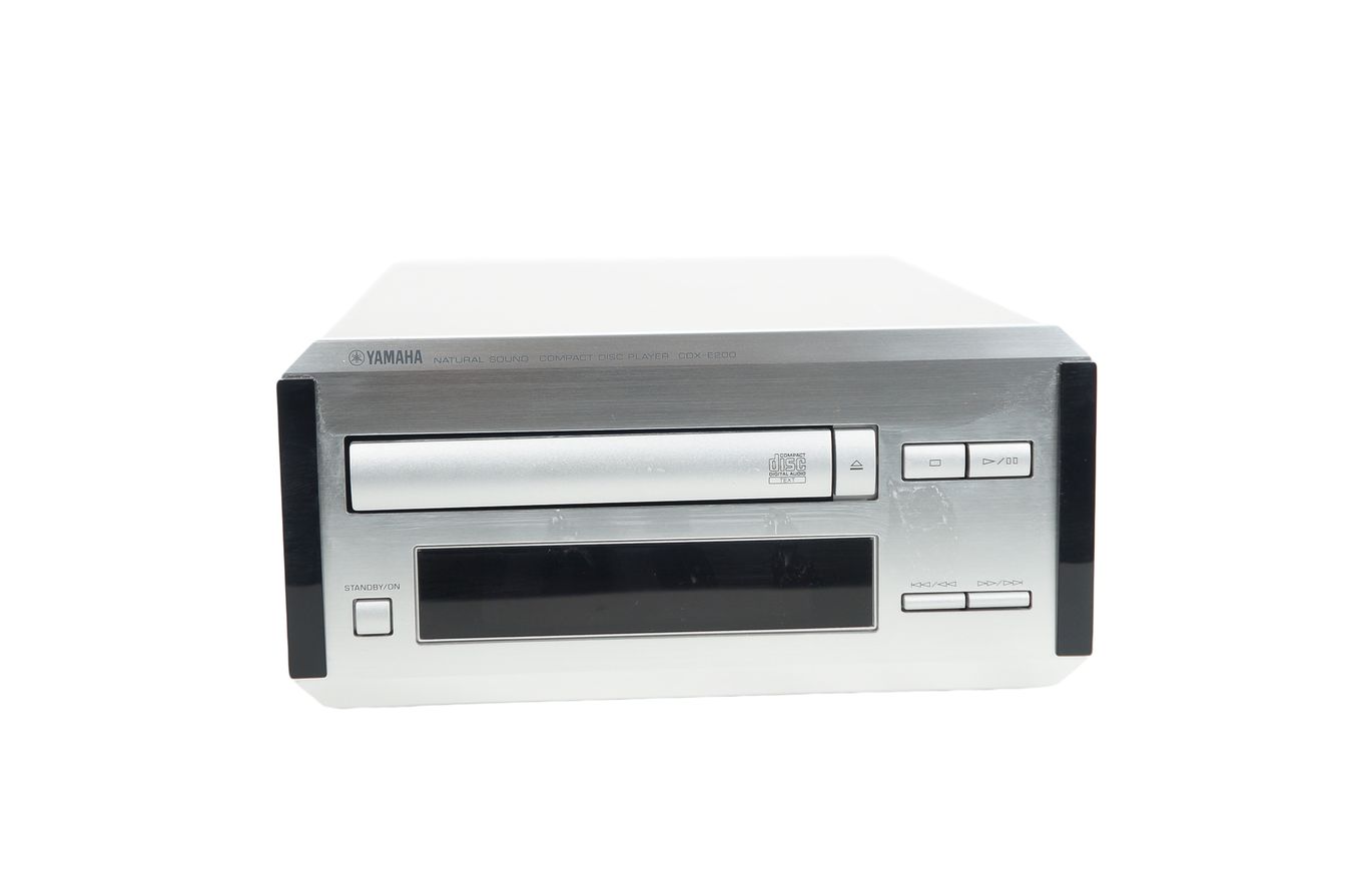 Yamaha_CDX-E200_CD-Player_Silber_05_result