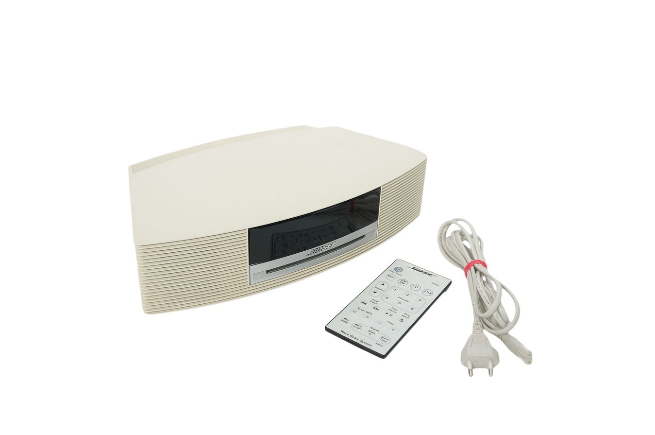 Bose_Wave_Music_System_AWRCC4_Weiss_02_result