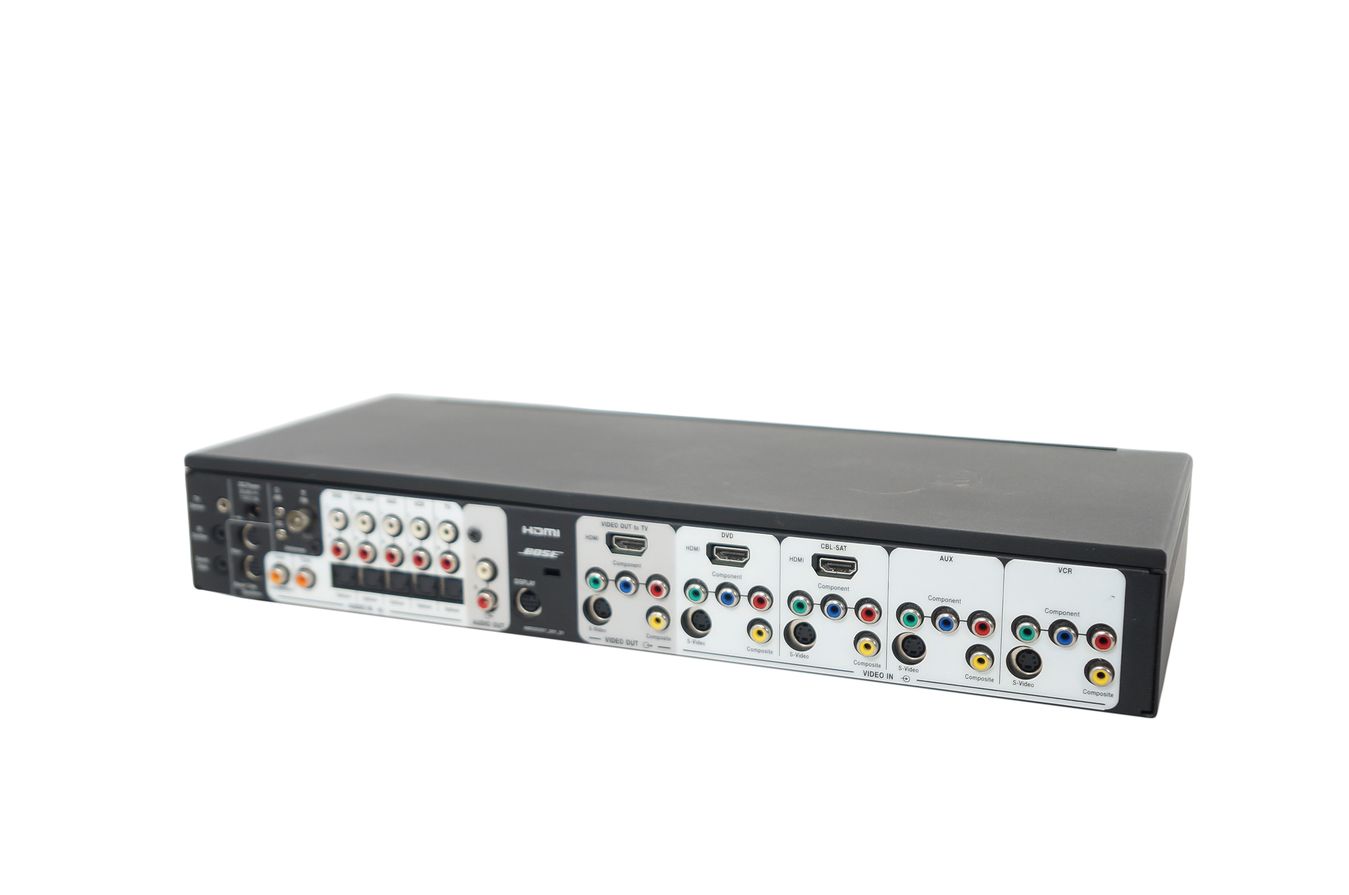 Bose_Media_Center_MC1_Steuerkonsole_Lifestyle_V10_V30_V20_04_result