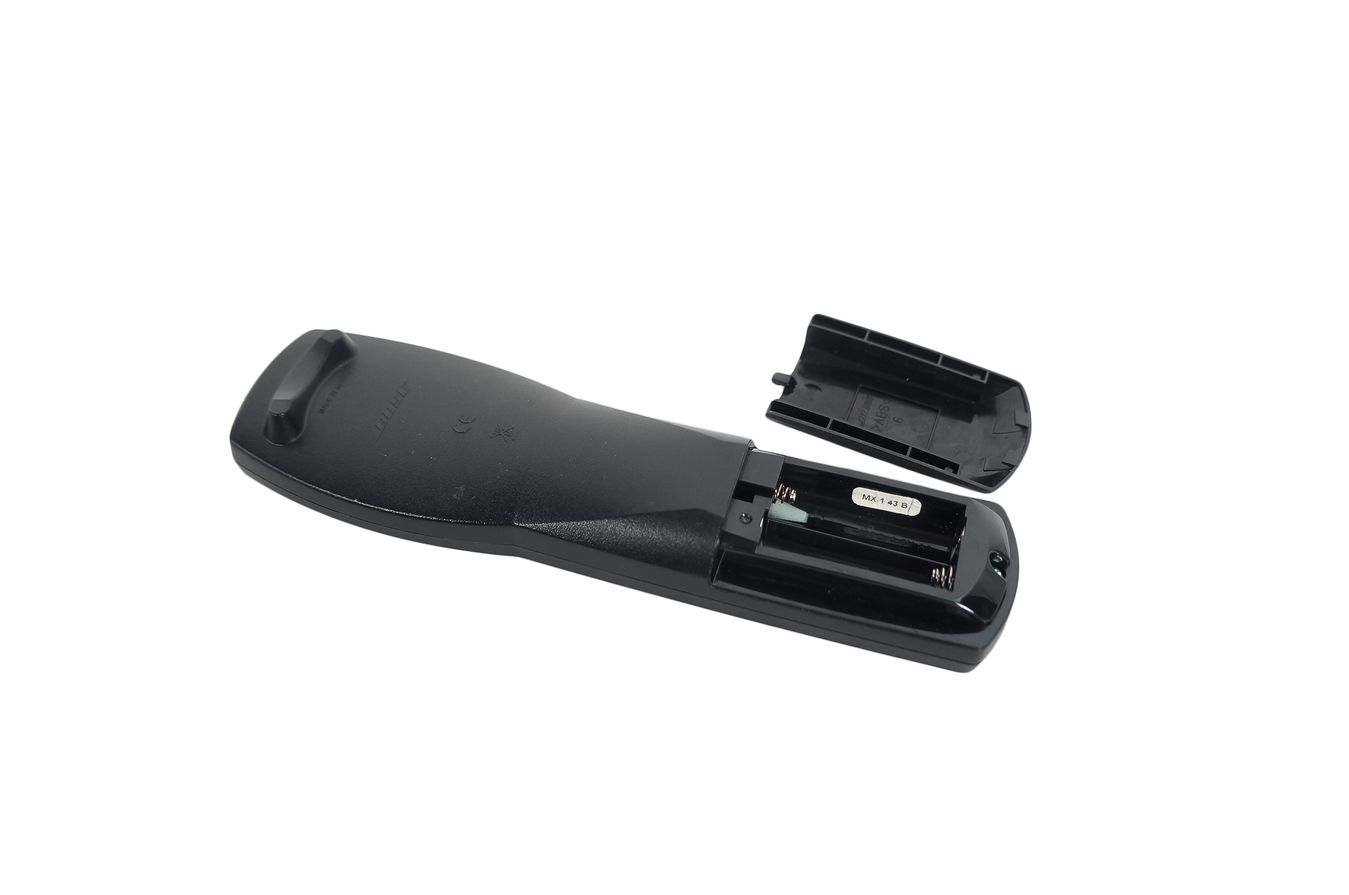Bose_CineMate_1_SR_Speaker_Array_Fernbedienung_04_result