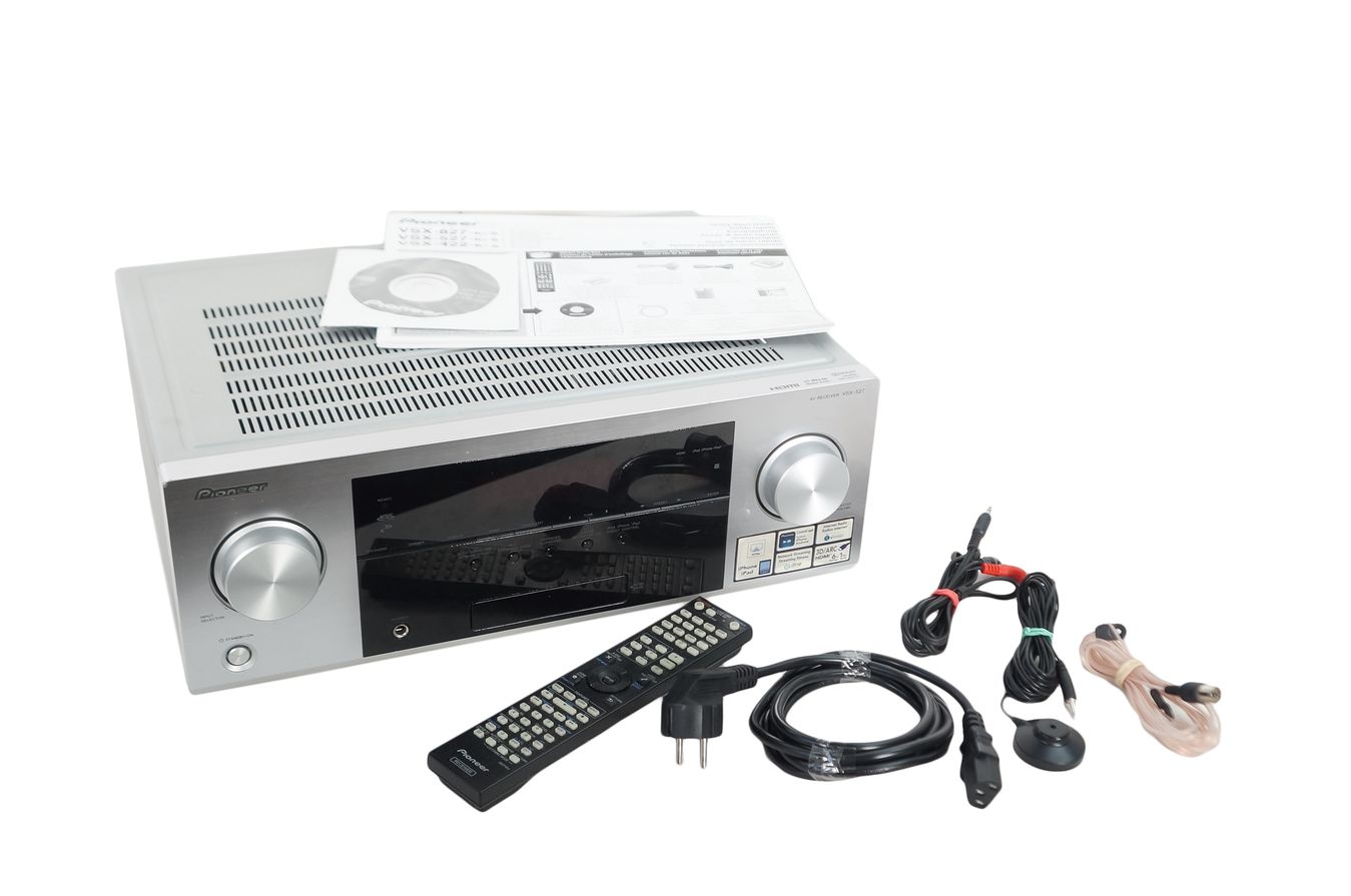 Pioneer_VSX-527-S_5.1_AV-Receiver_Silber_mit_Mikrofon_02_result