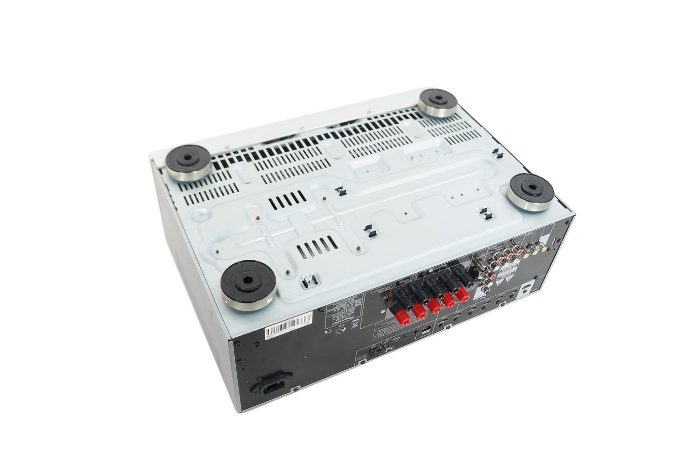 Pioneer_VSX-527-S_5.1_AV-Receiver_Silber_mit_Mikrofon_09_result