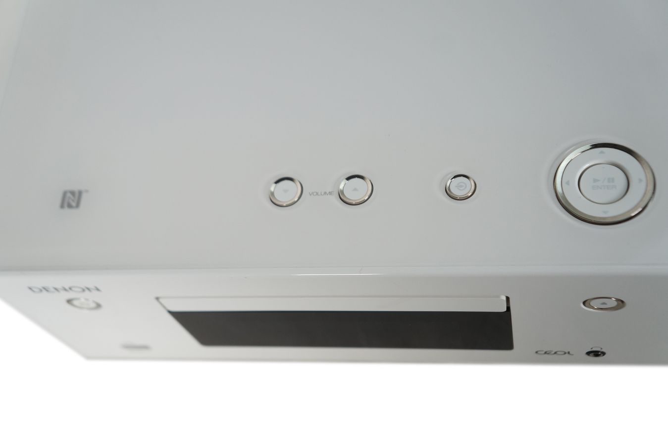Denon_RCD-N9_2.1_Netzwerk_CD_Receiver_Weiss_09_result