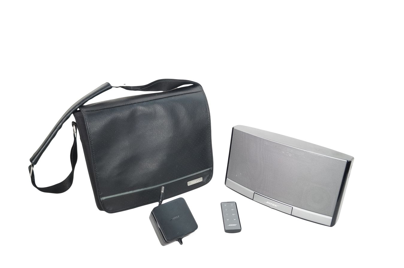 Bose_SoundDock_Portable_Digital_Music_System_02_result