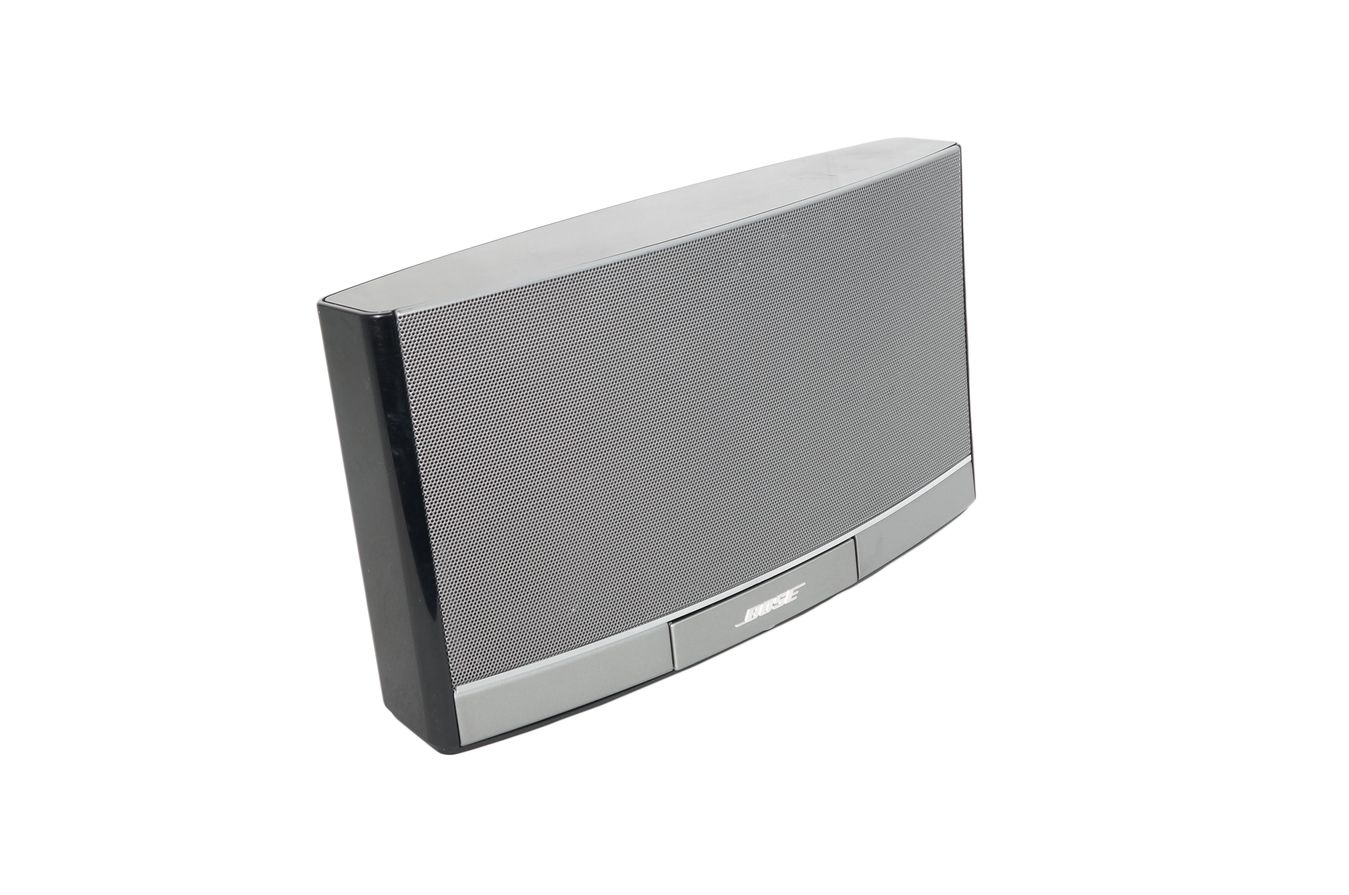Bose_SoundDock_Portable_Digital_Music_System_03_result