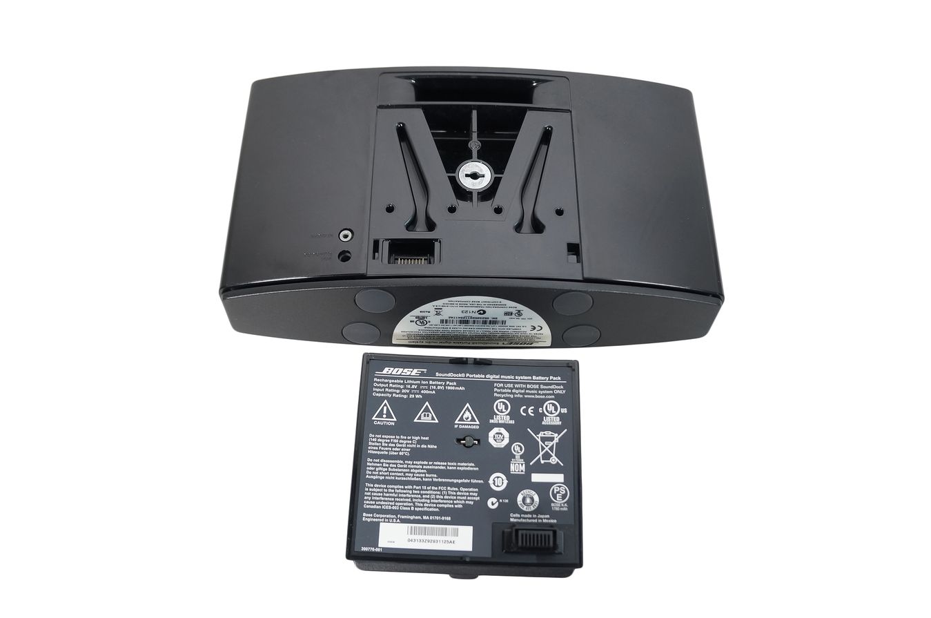 Bose_SoundDock_Portable_Digital_Music_System_07_result