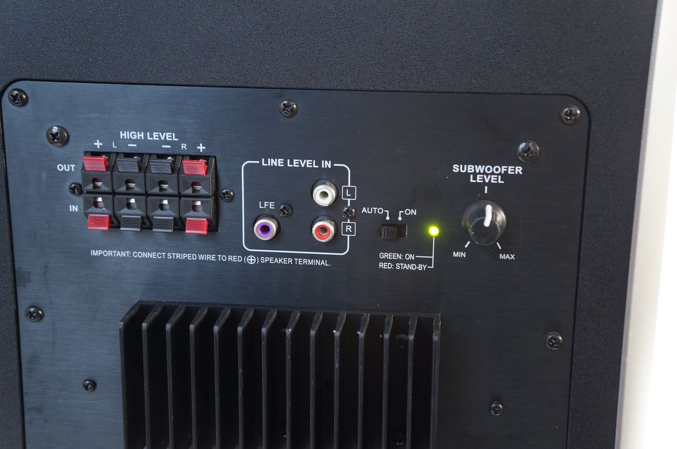 JBL_SUB_140_-_230_Subwoofer_Aktiv_Silber_02_result