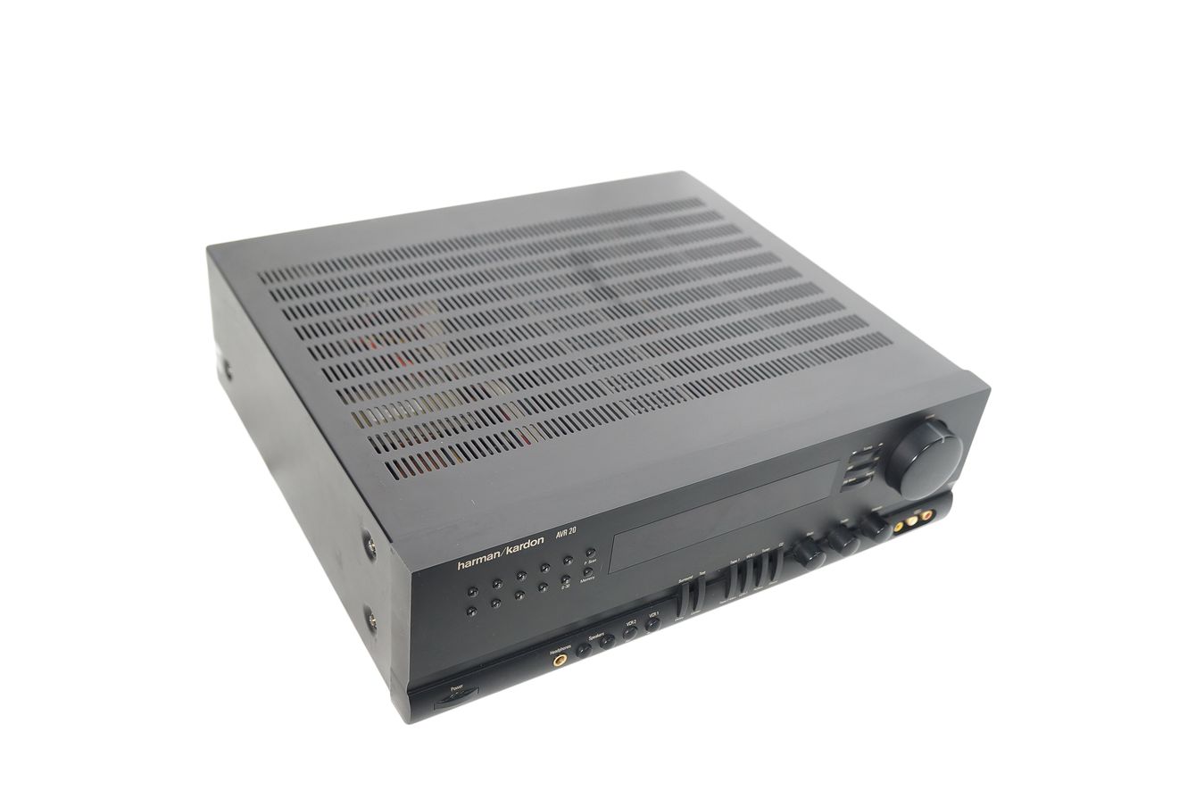 Harman_Kardon_AVR_20_Stereo_Receiver_Schwarz_07_result