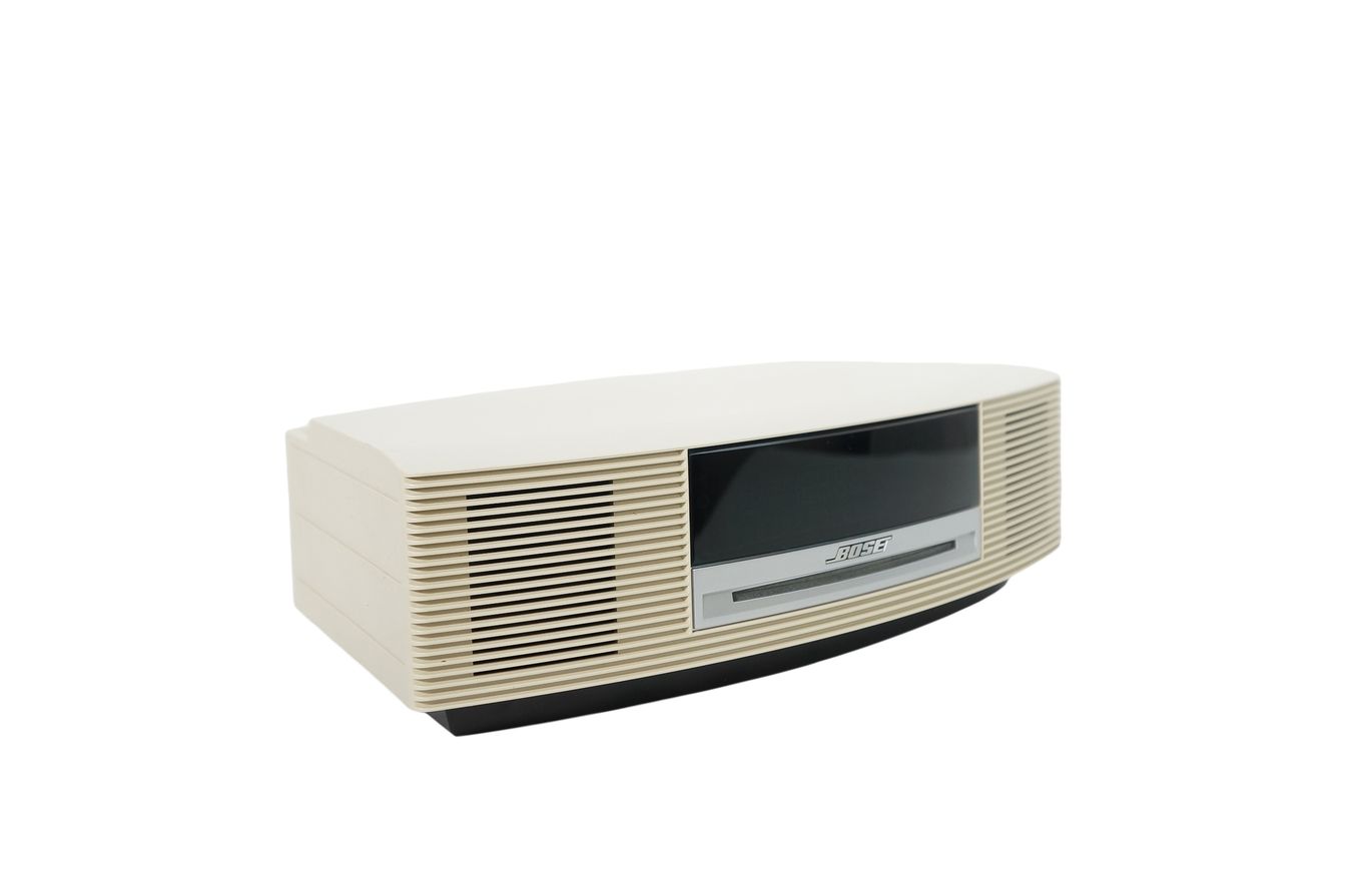 Bose_Wave_Music_System_AWRCC4_Weiss_02_result