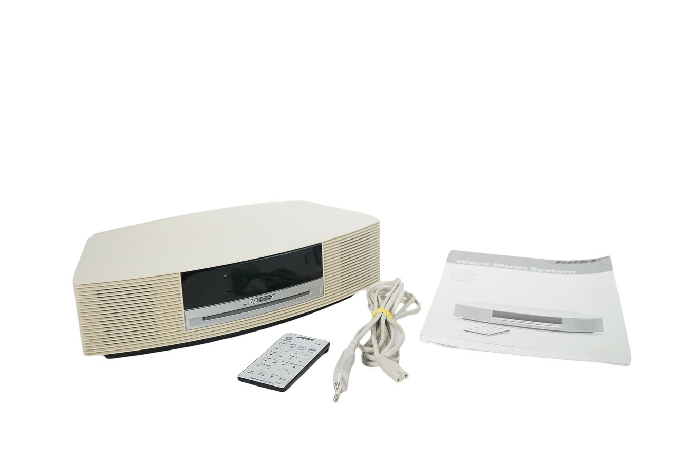 Bose_Wave_Music_System_AWRCC4_Weiss_result