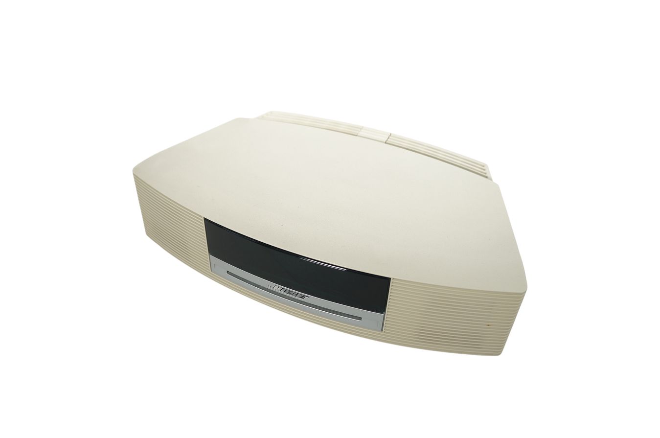 Bose_Wave_Music_System_AWRCC4_Weiss_07_result