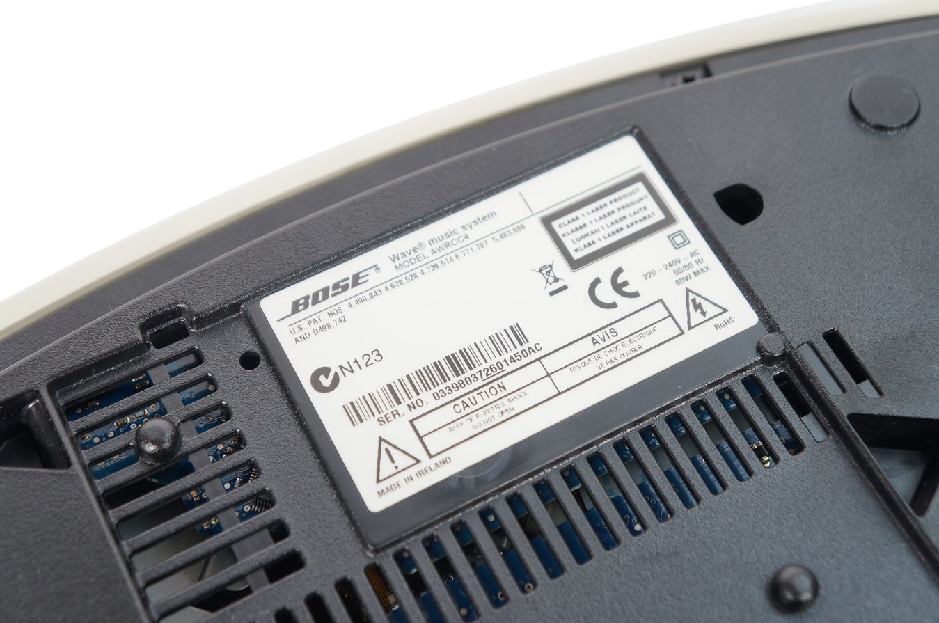 Bose_Wave_Music_System_AWRCC4_Weiss_09_result