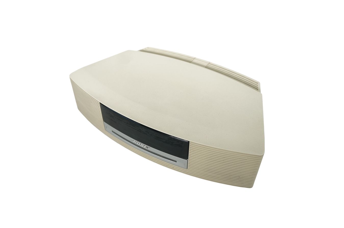 Bose_Wave_Music_System_AWRCC4_Weiss_05_result