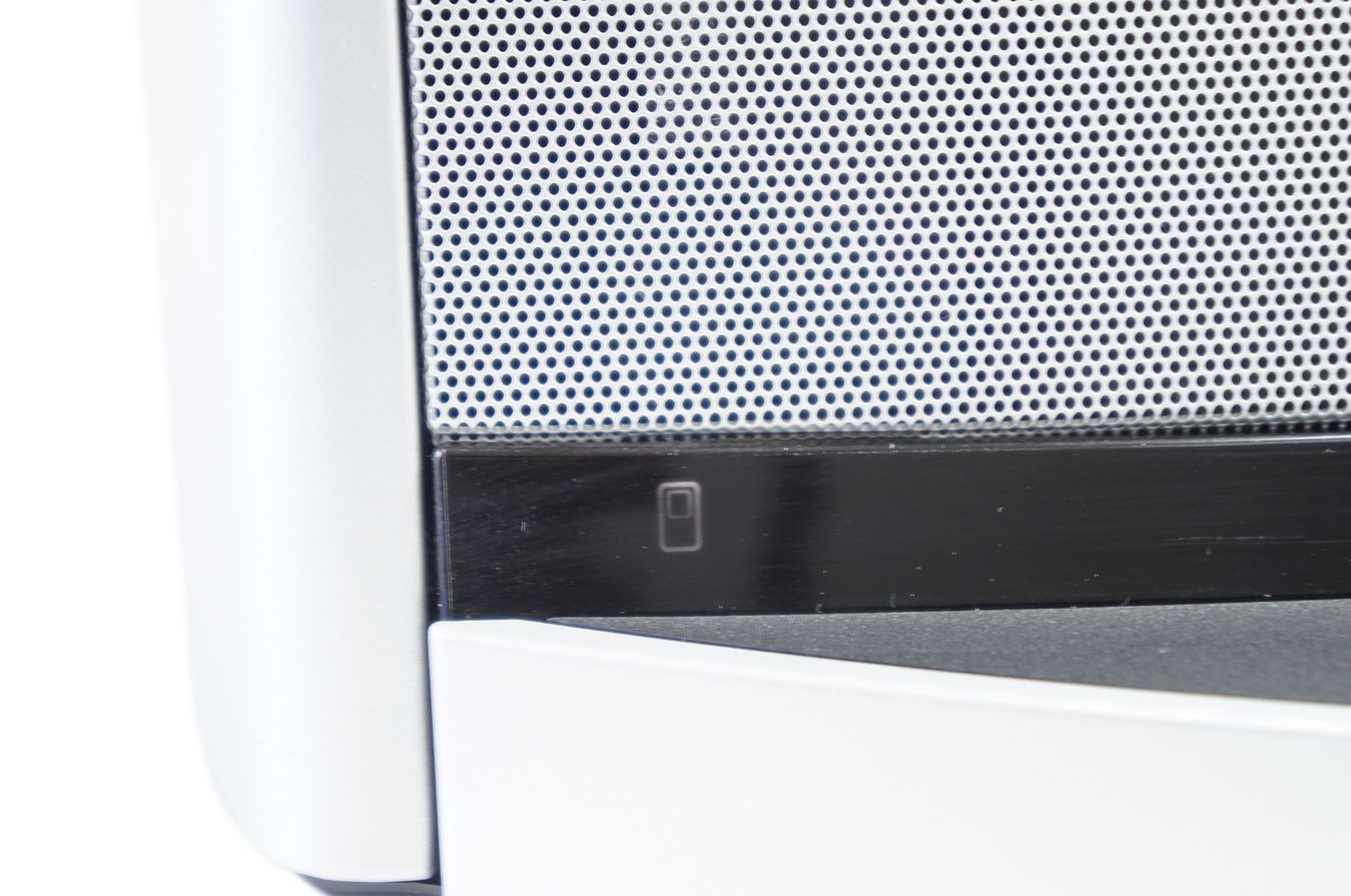 Bose_SoundDock_10_Digital_Music_System_02_result