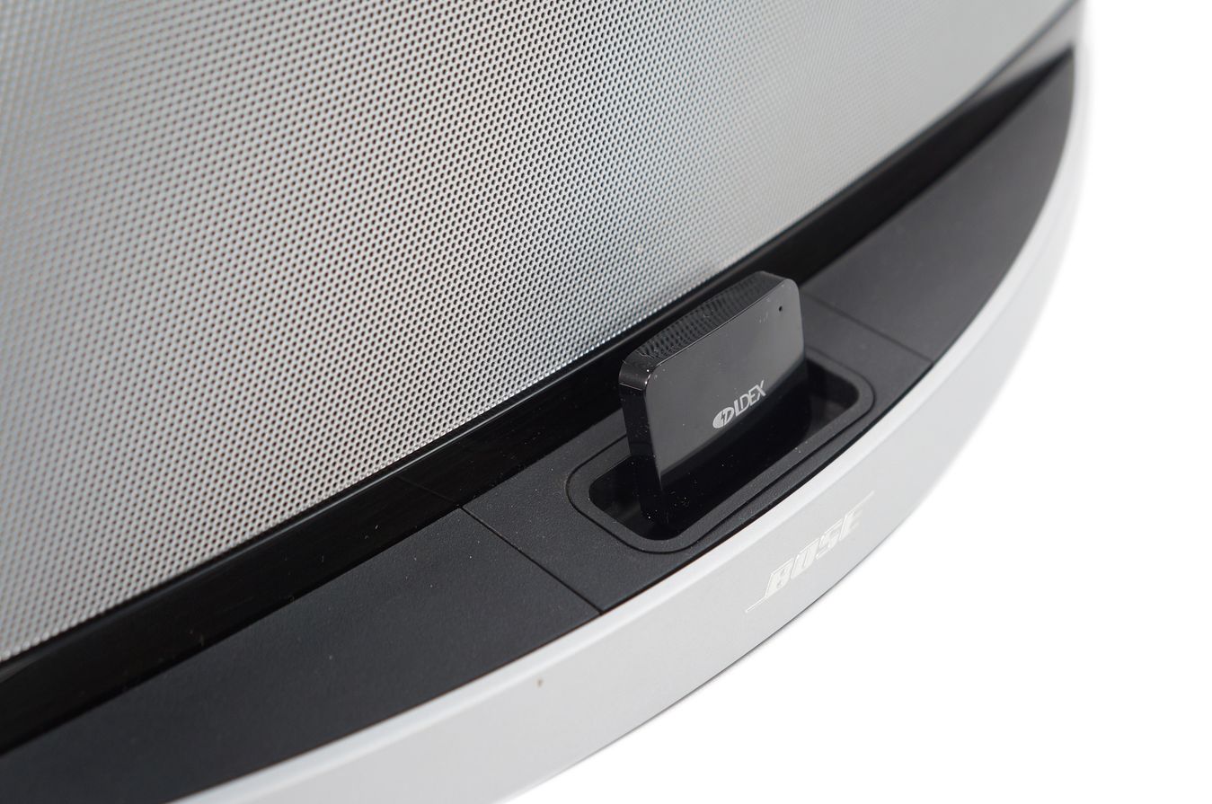 Bose_SoundDock_10_Digital_Music_System_05_result