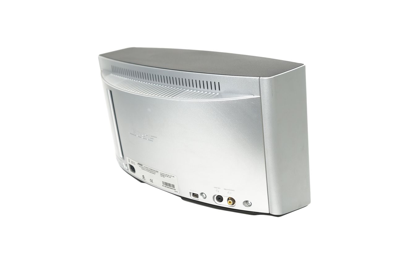 Bose_SoundDock_10_Digital_Music_System_07_result