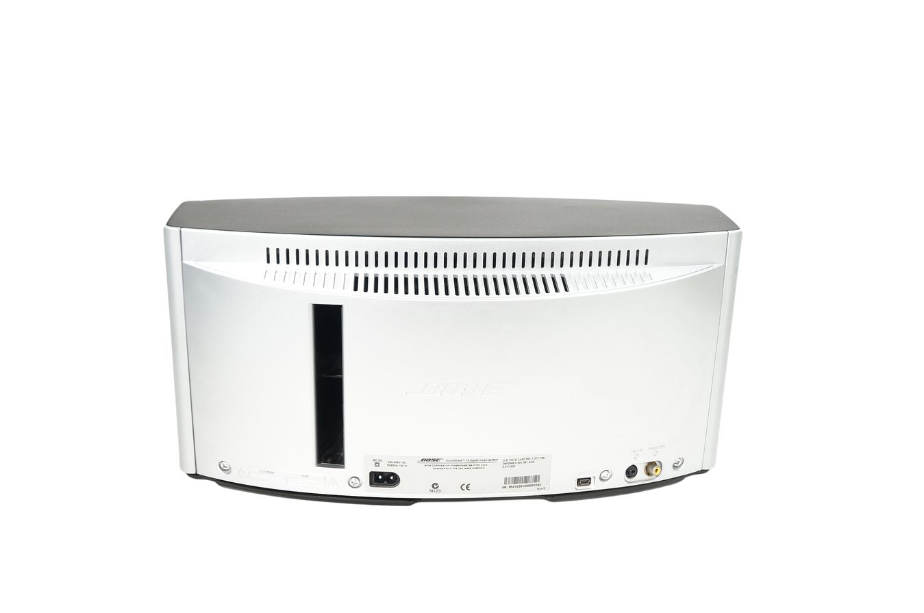 Bose_SoundDock_10_Digital_Music_System_08_result