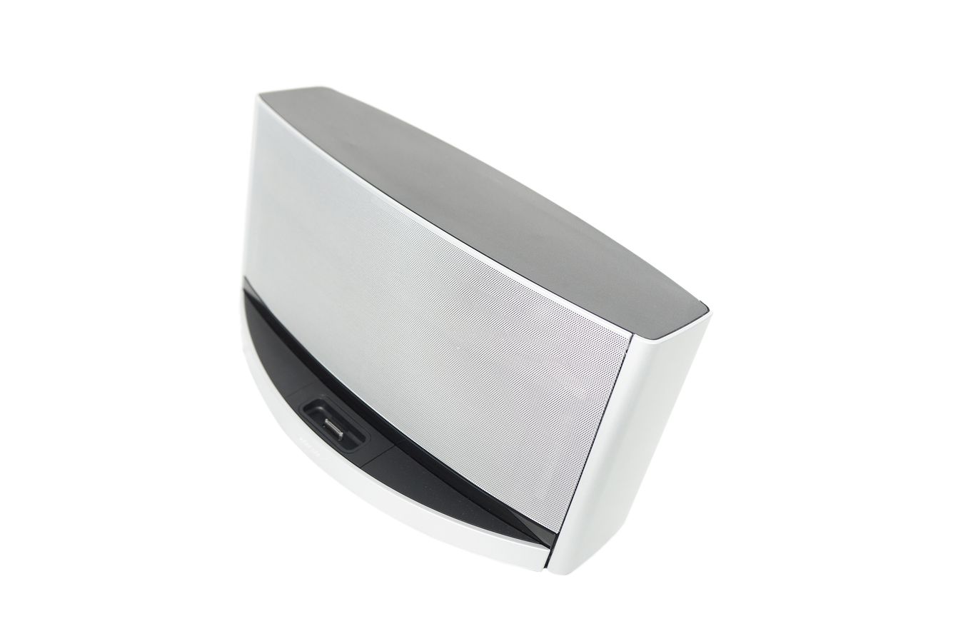 Bose_SoundDock_10_Digital_Music_System_12_result