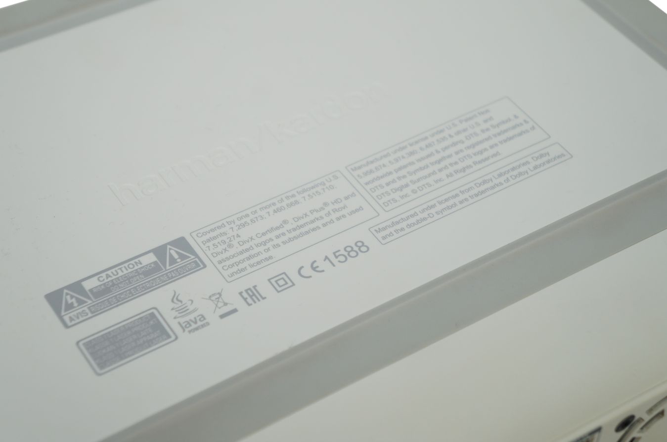 Harman_Kardon_BDS_280_Receiver_Blu-Ray_Airplay_4K_Spotify_Weiss_09_result