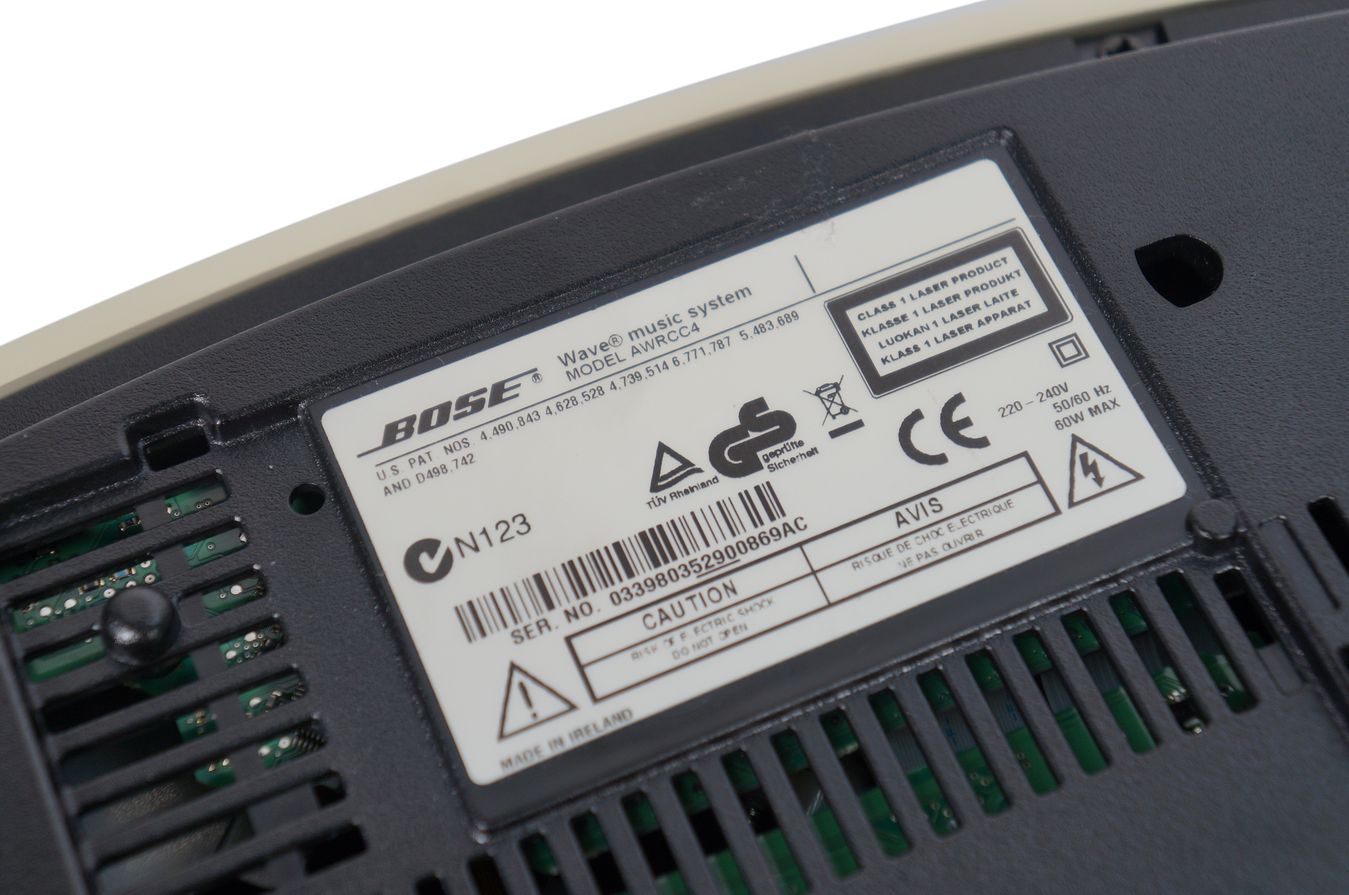 Bose_Wave_Music_System_AWRCC4_Weiss_08_result