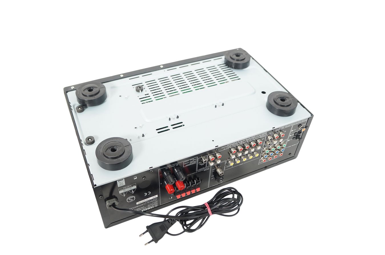 Yamaha_HTR-6030_Dolby_Digital_DTS_Receiver_Schwarz_08_result