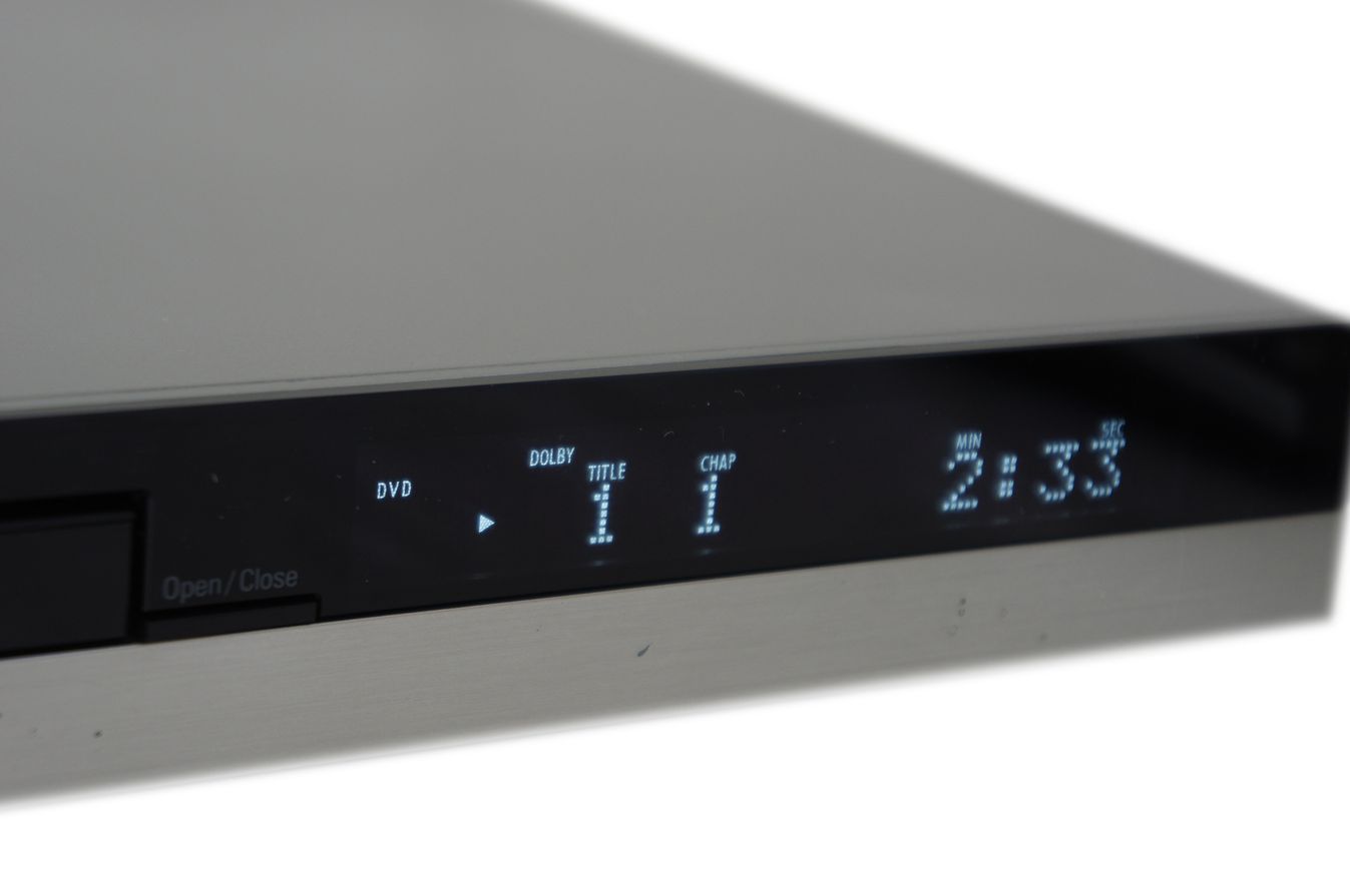 Harman_Kardon_DVD_27_DVD_Player_Silber_02_result