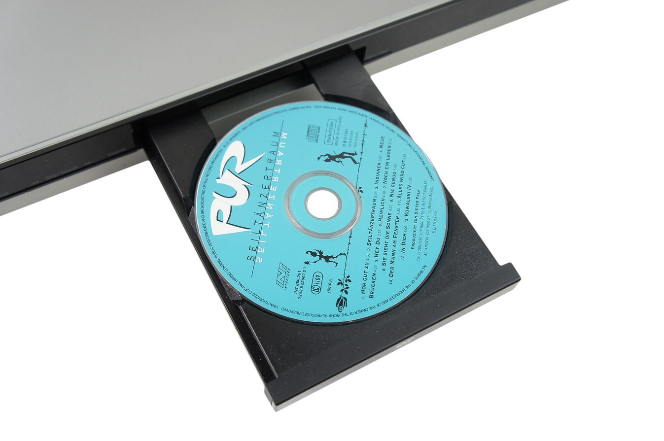 Harman_Kardon_DVD_27_DVD_Player_Silber_03_result