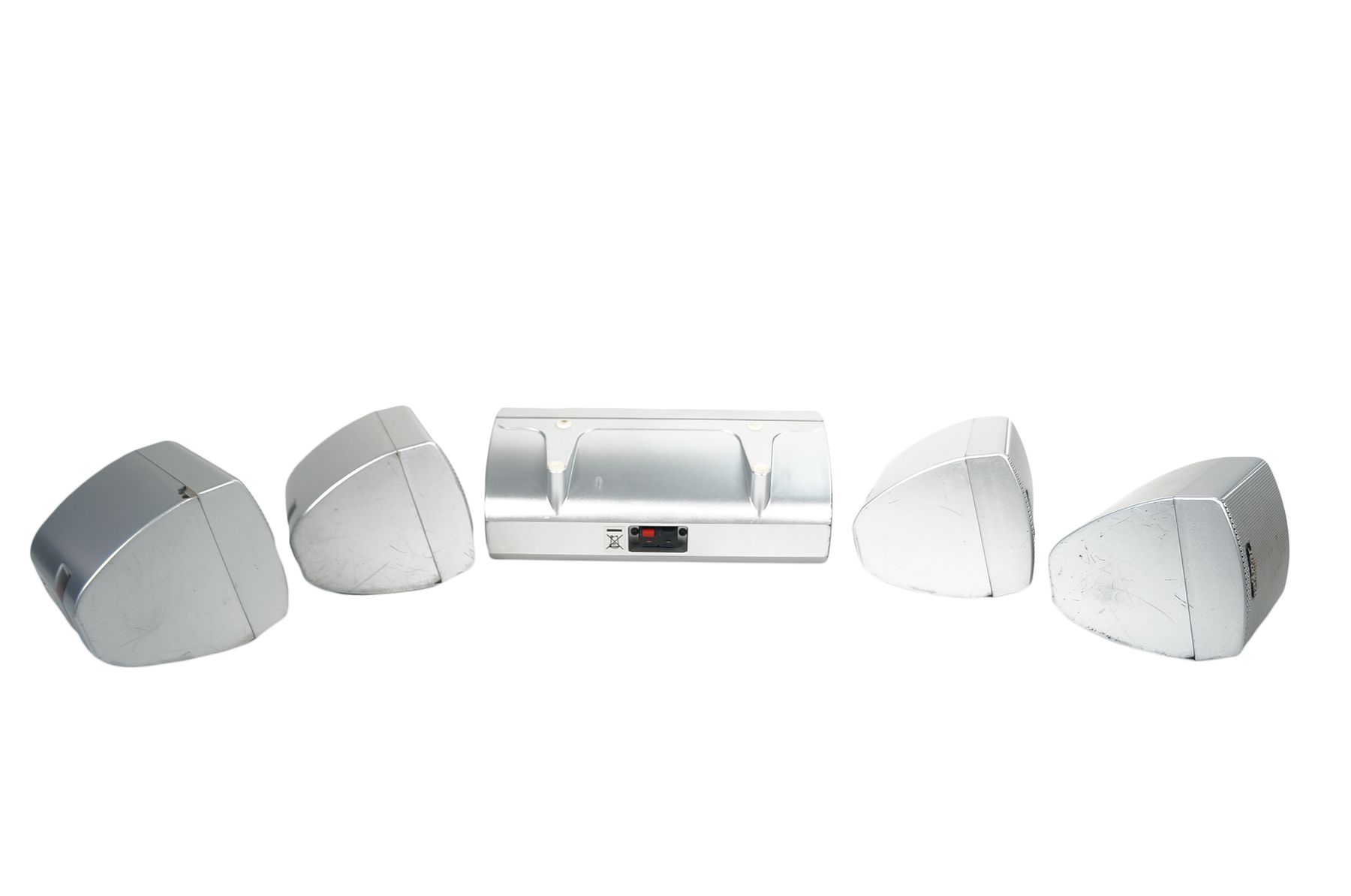 5x_Teufel_Concept_E_Magnum_Lautsprecher_Boxen_Silber_06_result