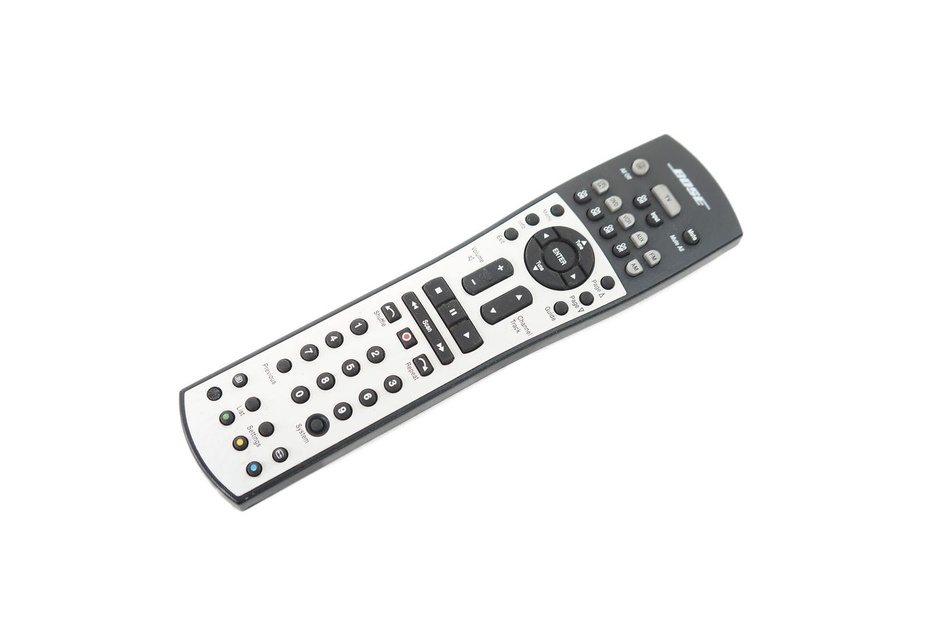 Bose_Media_Center_MC1_Steuerkonsole_Lifestyle_V10_V30_V20_08_result