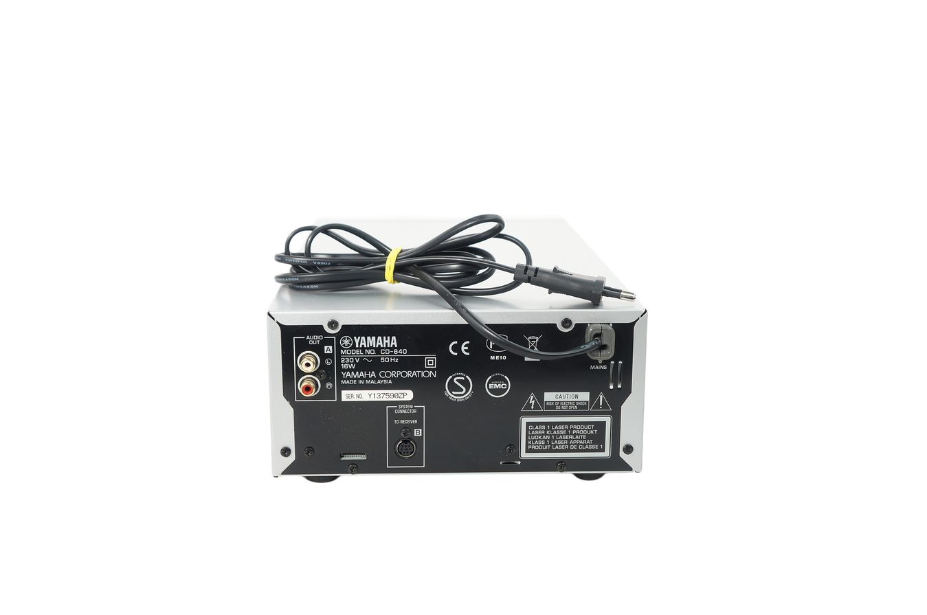 Yamaha_CD-640_CD_Player_Silber_05_result