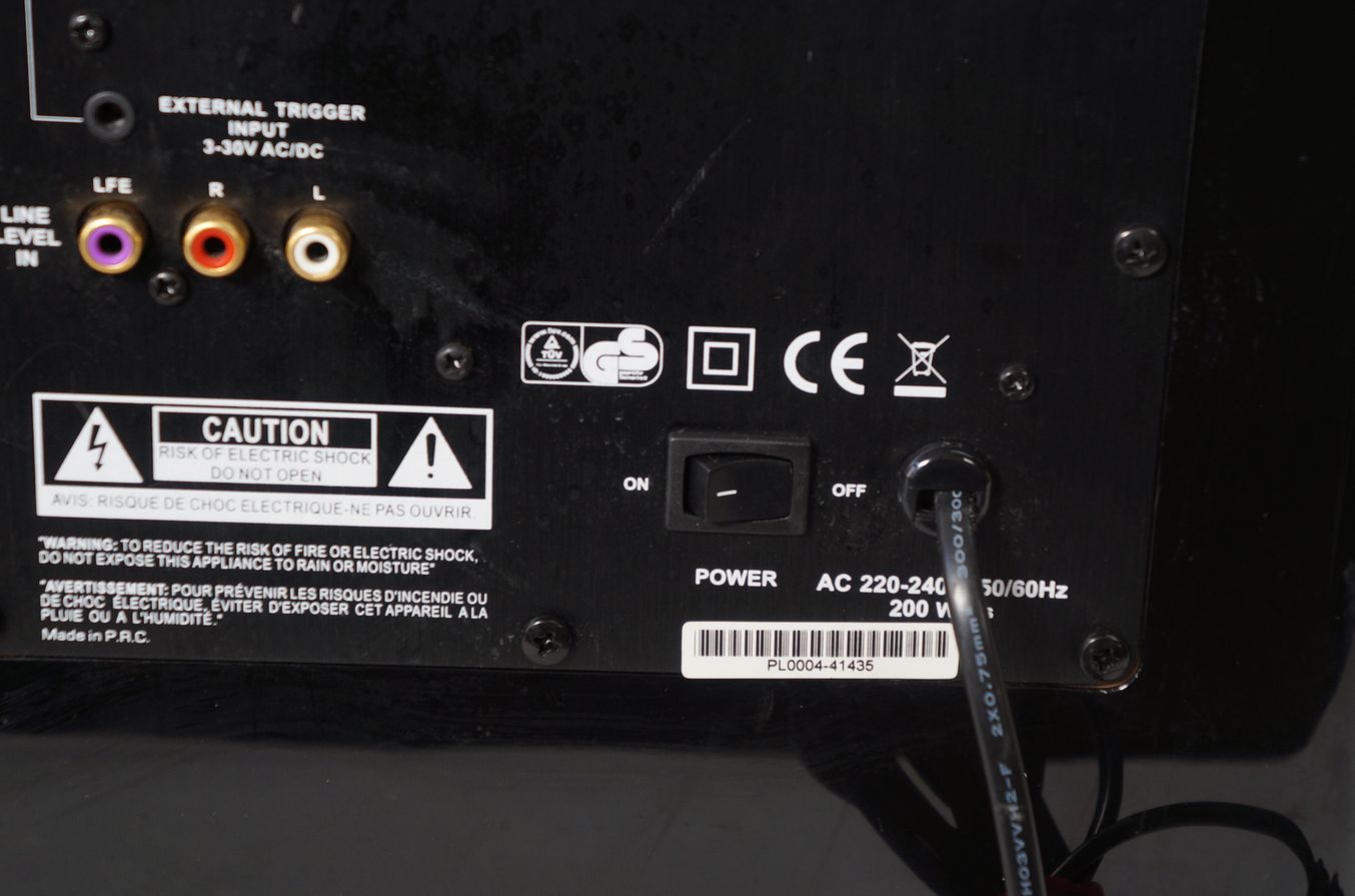 Harman_Kardon_HKTS_200_SUB_Subwoofer_Aktiv_Schwarz_06_result