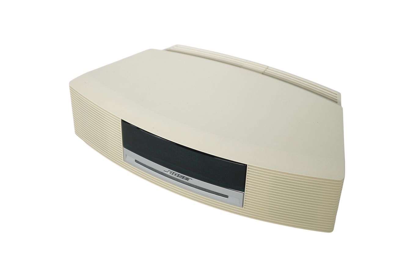 Bose_Wave_Music_System_AWRCC4_Weiss_06_result