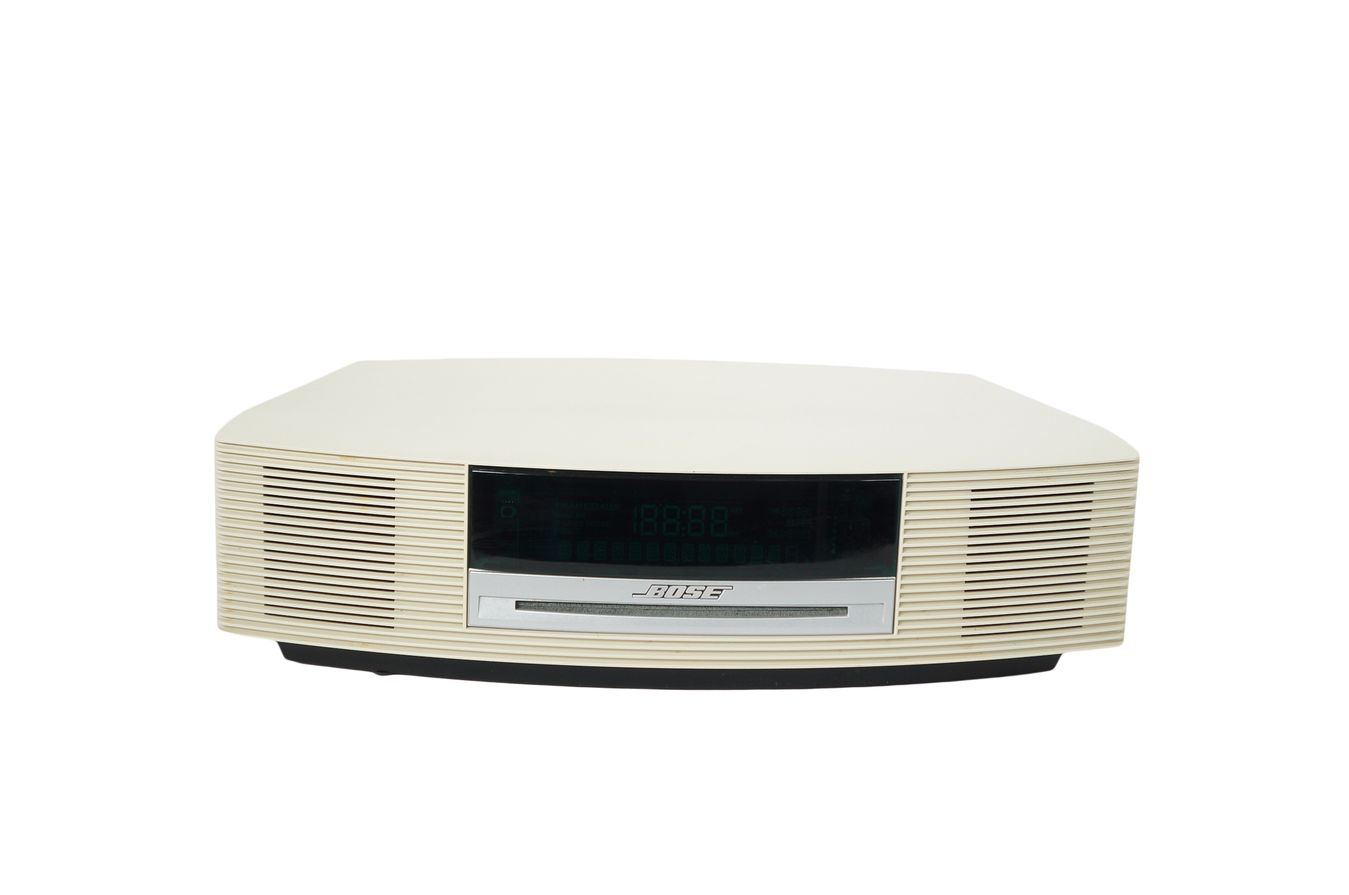 Bose_Wave_Music_System_AWRCC4_Weiss_05_result