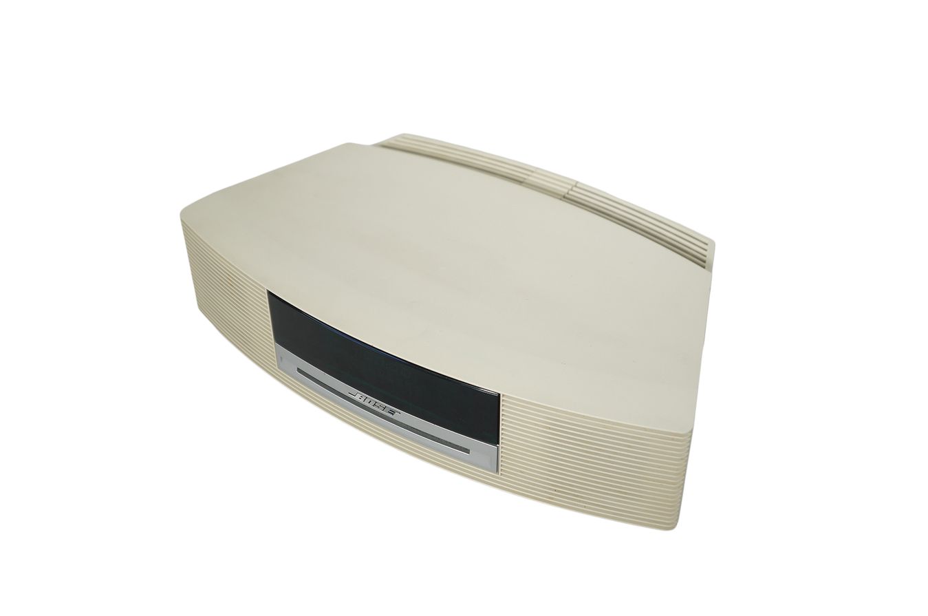 Bose_Wave_Music_System_AWRCC4_Weiss_08_result