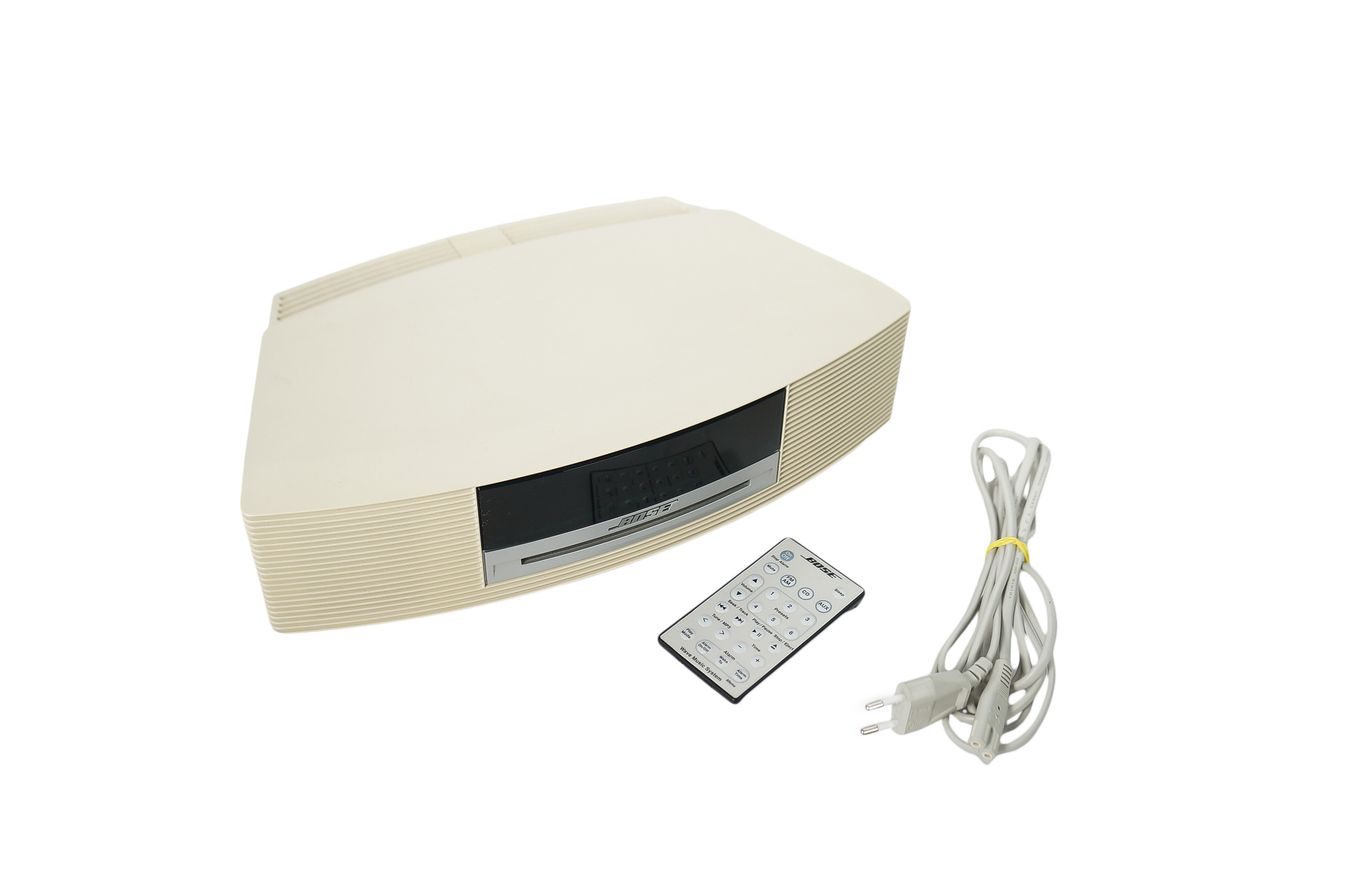 Bose_Wave_Music_System_AWRCC4_Weiss_03_result
