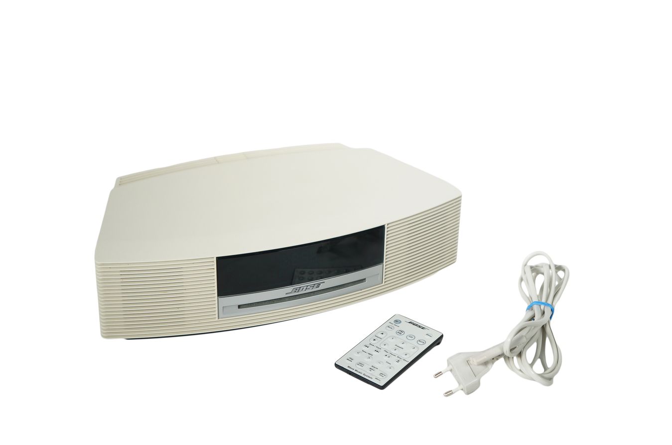 Bose_Wave_Music_System_AWRCC4_Weiss_02_result