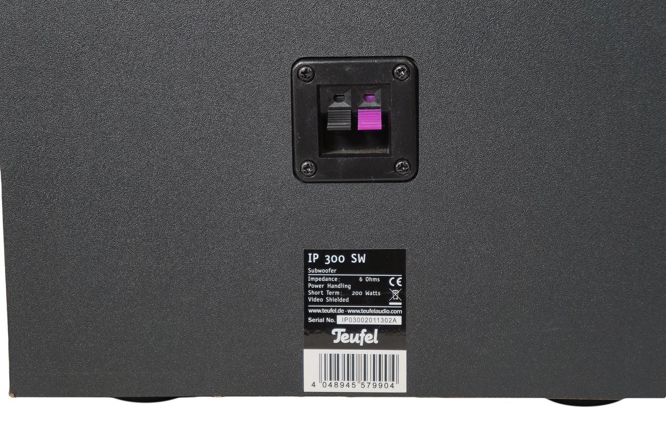Teufel_Impaq_Subwoofer_IP_300_SW_Schwarz_05_result