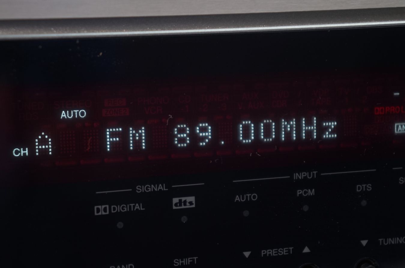 Denon_AVR-2106_Heimkino_7.1_AV-Receiver_Silber_02_result