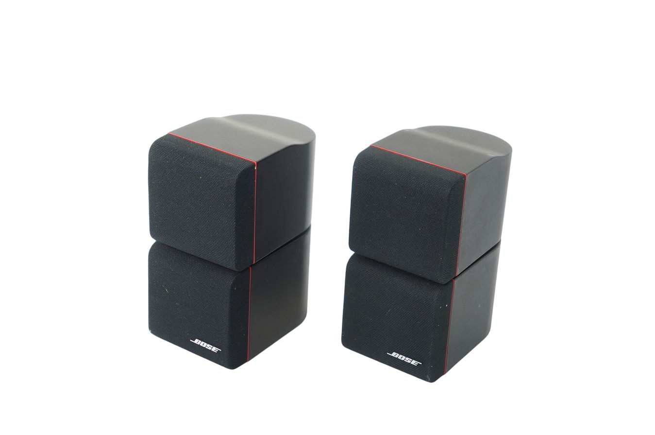2x_Bose_Acoustimass_Doppelcubes_Series_II_Lautsprecher_Boxen_mit_rotem_Ran_ZsgKjfJ