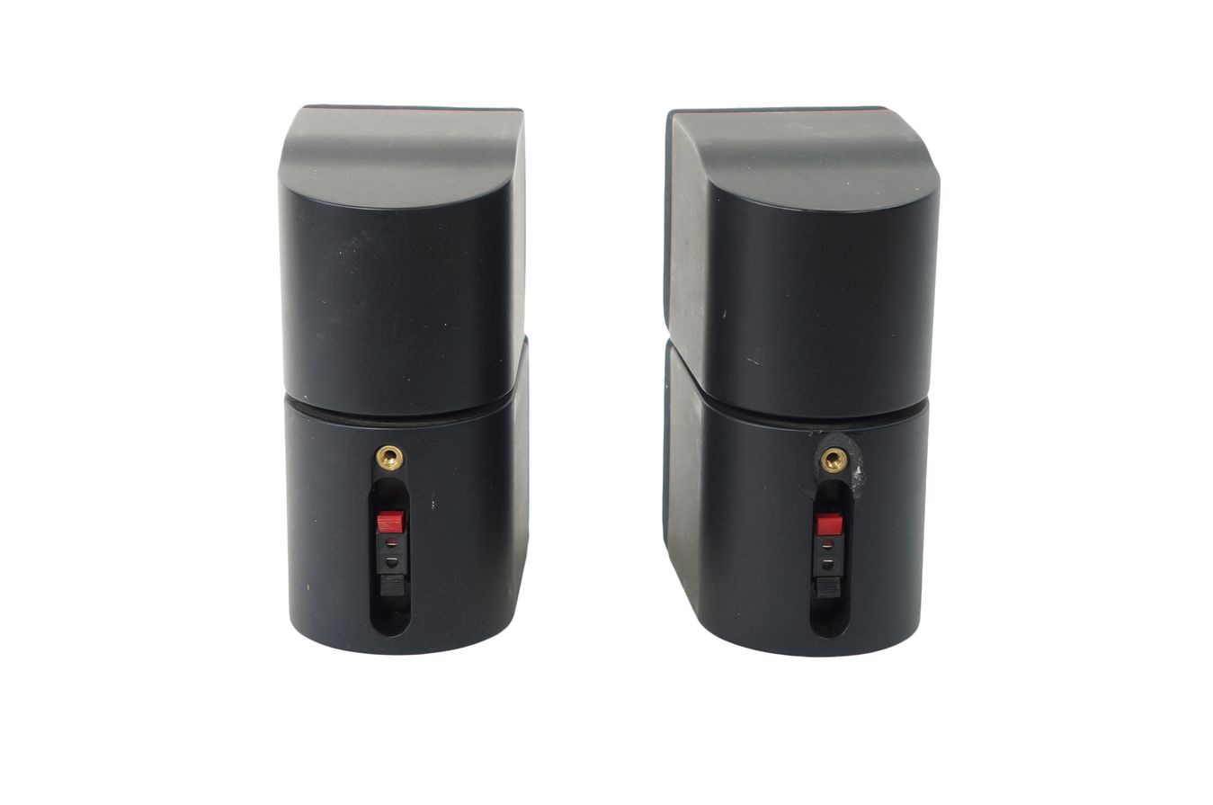 2x_Bose_Acoustimass_Doppelcubes_Series_II_Lautsprecher_Boxen_mit_rotem_Ran_zTg11zP
