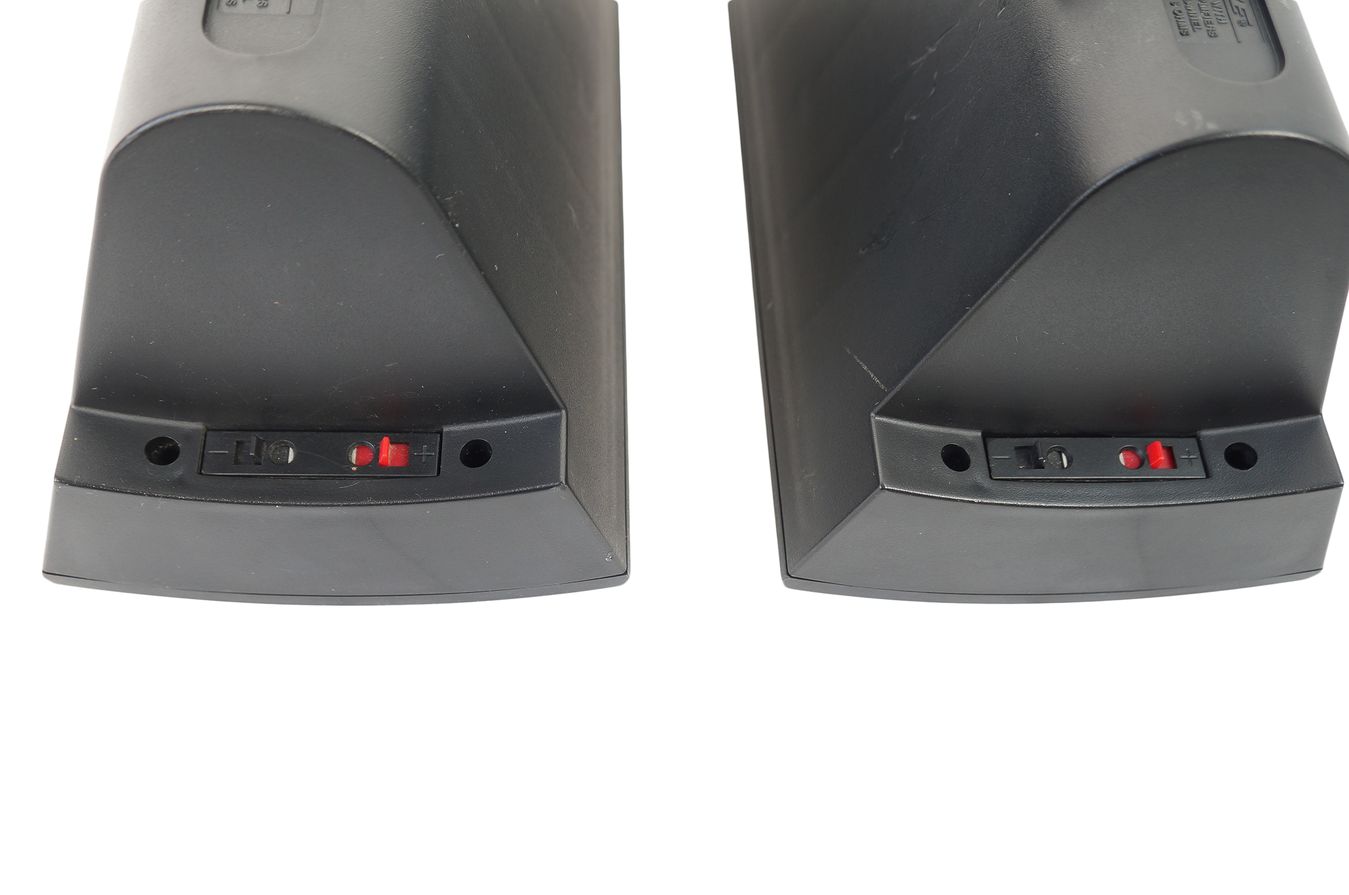2x_Bose_100_Surround_Lautsprecher_Boxen_Schwarz_10_result