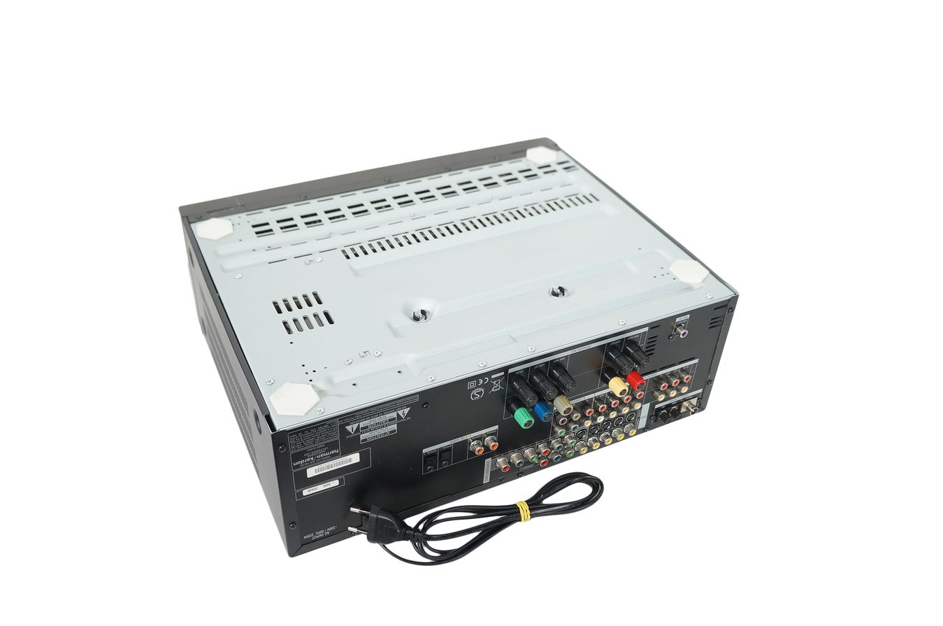 Harman_Kardon_AVR_138_AV_Receiver_Schwarz_09_result