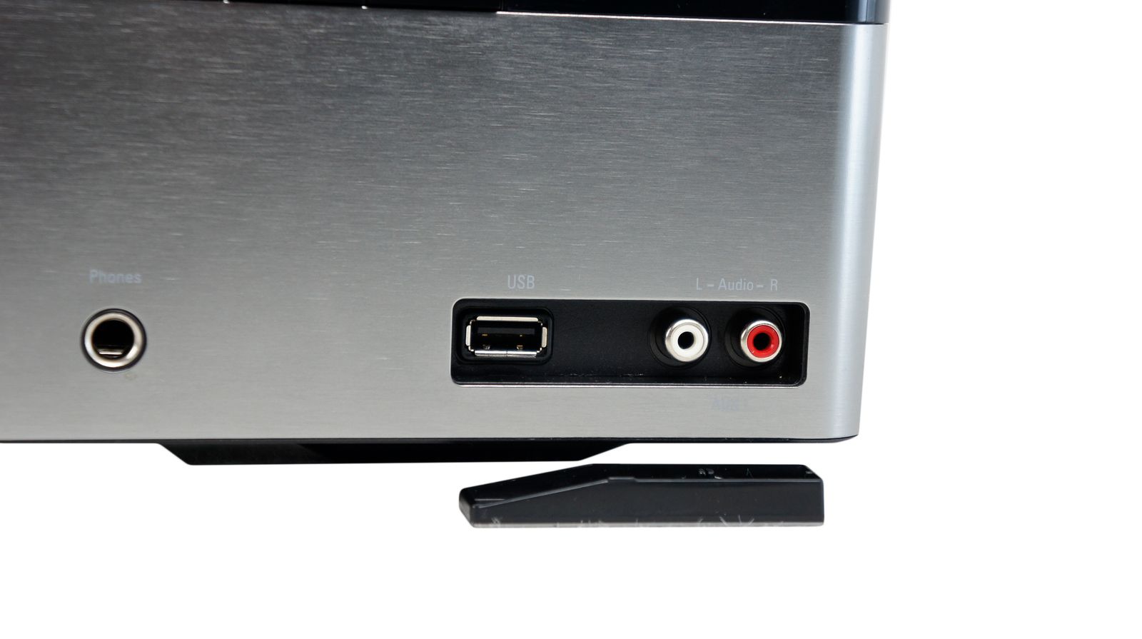 Harman_Kardon_AVR_156_Heimkino-Receiver_Schwarz_02_result