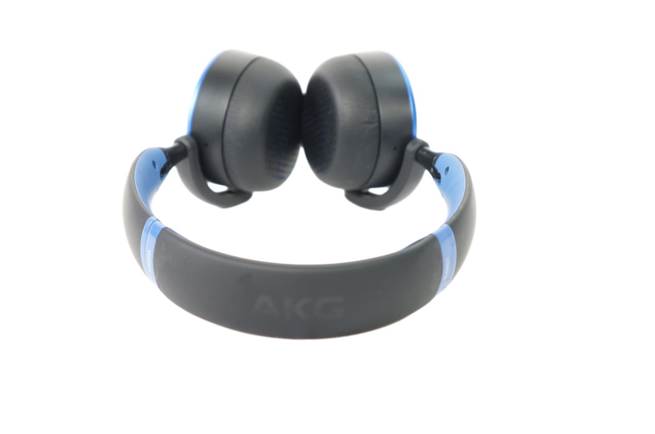 AKG_Y500_Bluetooth_Kopfhorer_Blau_08_result